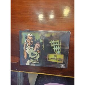 NEW The Looney Bin by‎ Numbskull Games 2007 Card Game 3-7 Players NEW